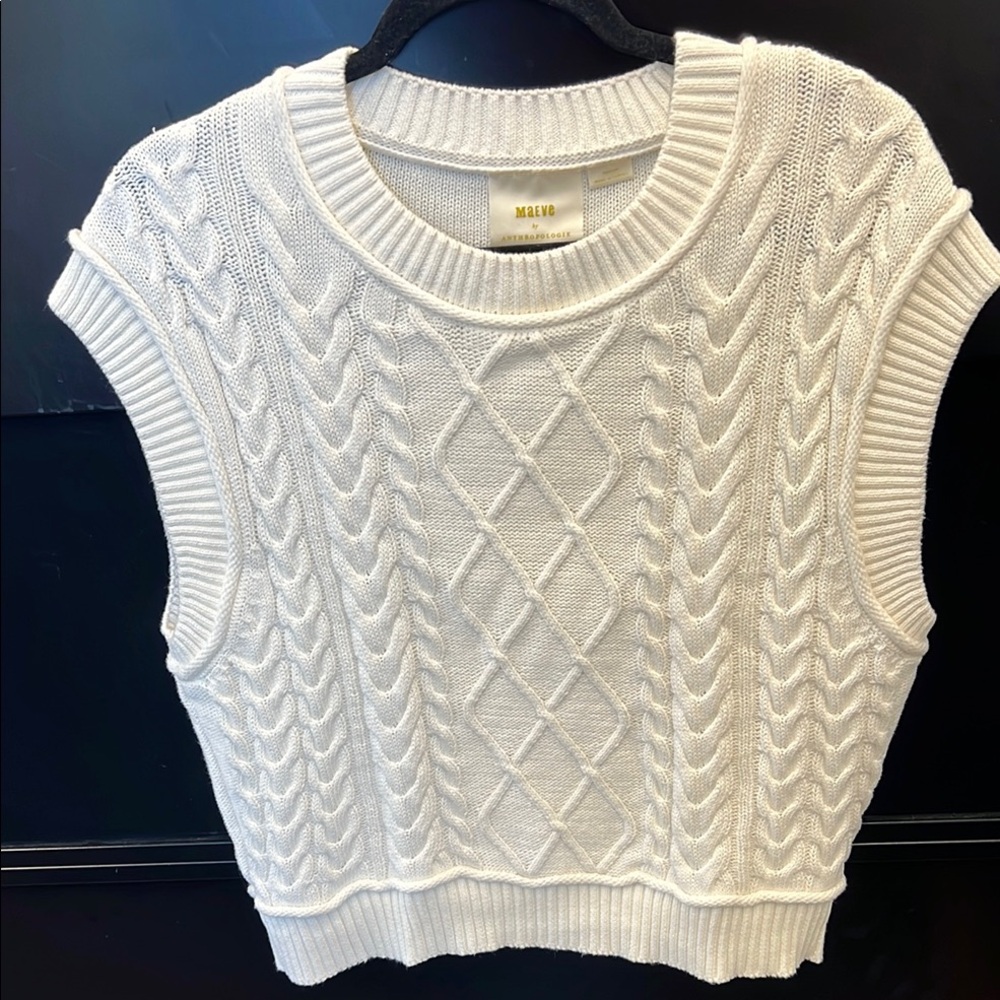White Cable Knit Sleeveless Sweater